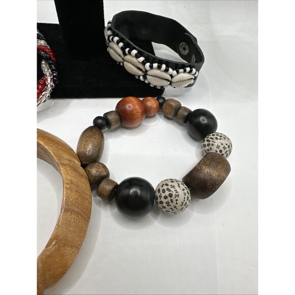 Mixed Lot 14 Bracelets Wood Faux Pearl Shell Plastic Leather Gold Silver Tone - Picture 6 of 16